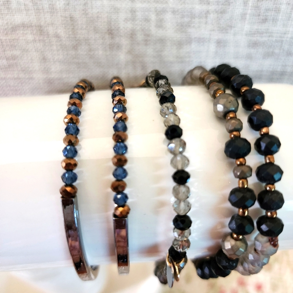 Vera Wang Black and Gray Beaded Bracelet Set